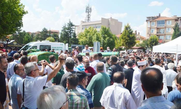 Kemal Girgin, Fatih Kalemiş, Şule Dağdelen ve Nazan Kaytan trafik kazasında hayatını kaybetti