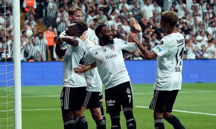 Beşiktaş, Sivas’ı 3-1’le geçip liderlik koltuğuna oturdu