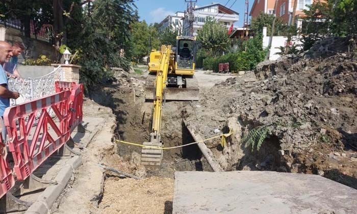 Silivri’de göçük: Toprak altında kalan işçi kurtarıldı