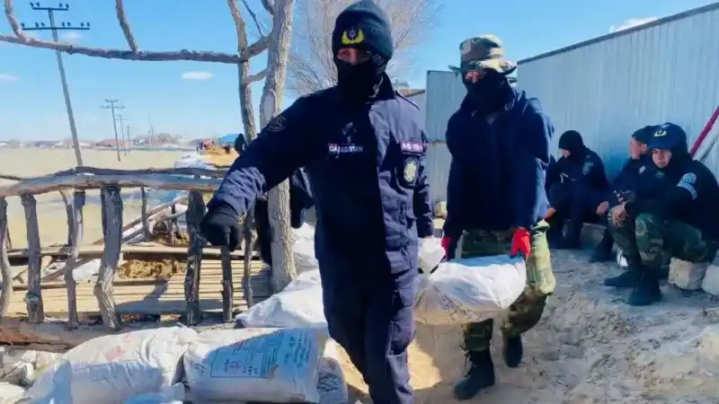 Kazakistan’daki selde tahliye edilenlerin sayısı 99 bini aştı