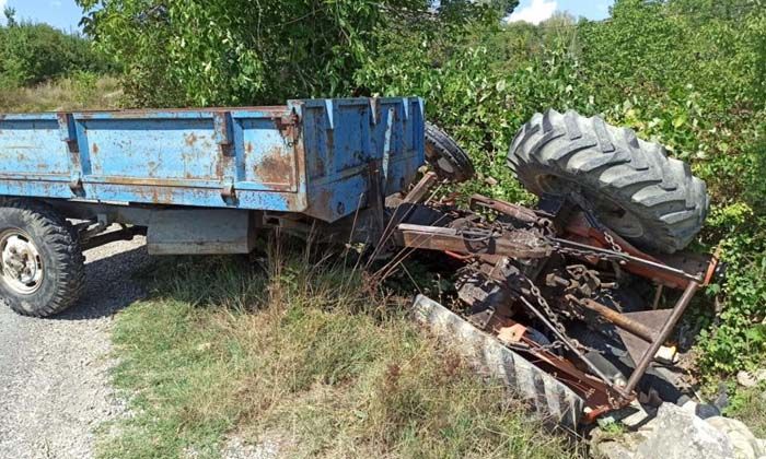 Traktörün altında kalan Ahmet Acar hayatını kaybetti