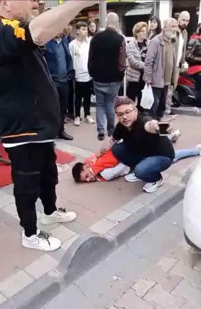 Şişli’de film gibi olay kamerada: Ünlü oyuncu “Rambo Berk” hırsızı yakalayıp bağladı