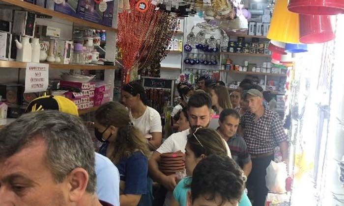 Edirne’de indirim izdihamı! Bu sefer Türkler izdihama yol açtı