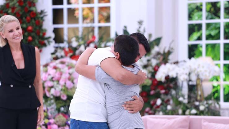 Esra Erol Kadir Eren’in 18 yıllık hasretini sona erdirdi