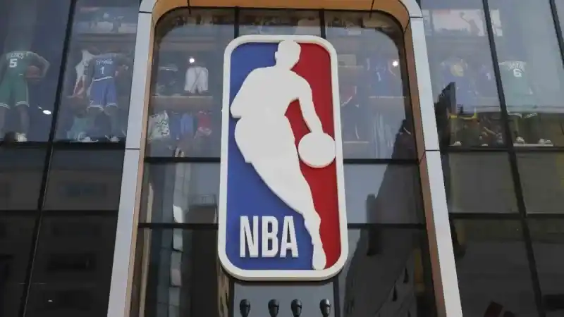 NBA’de normal sezon tamamlandı