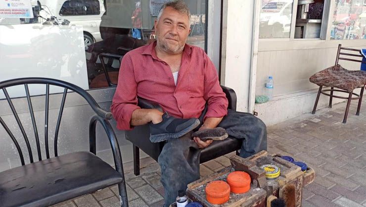 Kahramanmaraşlı Yunus Köse, dilenmiyor 14 yıldır ayakkabı boyuyor