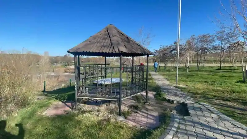 Van Gölü'nde İnci kefali için 3 aylık av yasağı başladı