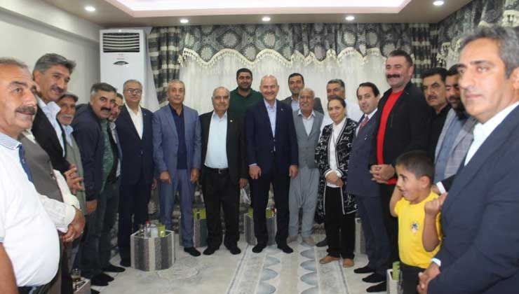 Bakan Soylu, ‘Alparslan’, ‘Fatih Sultan Mehmet’ ve ‘Tayyip’ isimlerinin olduğu eve ziyarette bulundu