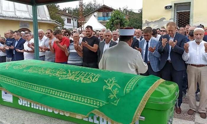 Eski MÜSİAD Şube Başkanı Ahmet Nur hayatını kaybetti