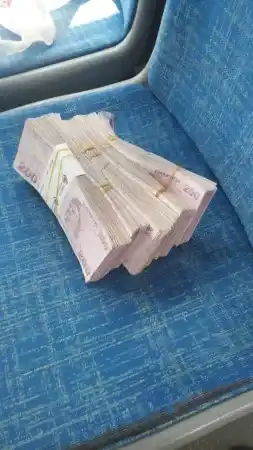 100 bin TL'yi halk otobüsünde unuttu 100 bin TL'yi halk otobüsünde unuttu