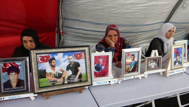 Diyarbakır’da aileler 1100 gündür evlat yolu gözlüyor