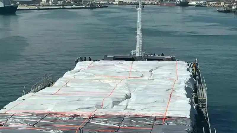 Türkiye’den yola çıkan 9. "İyilik Gemisi" Mısır’a ulaştı Türkiye’den yola çıkan 9. "İyilik Gemisi" Mısır’a ulaştı