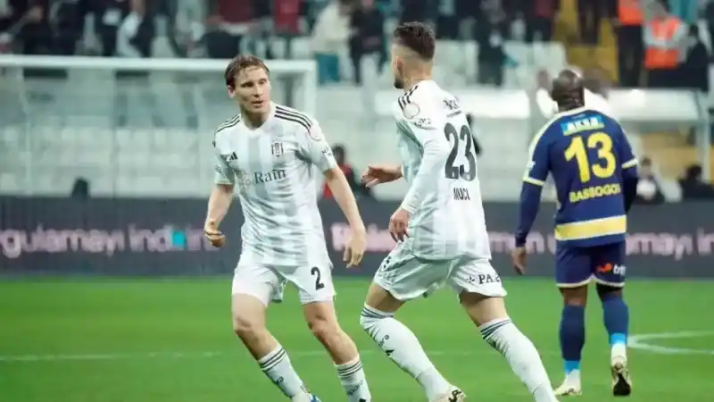 Beşiktaş beş hafta sonra galip geldi: 2-0 Beşiktaş beş hafta sonra galip geldi: 2-0