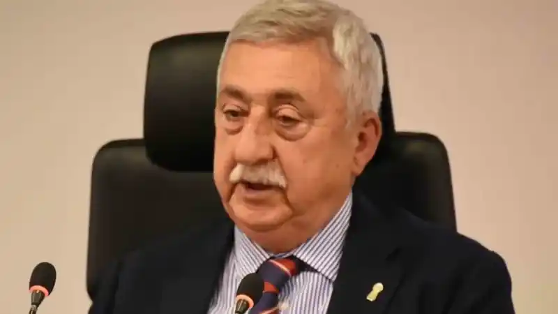 Palandöken: “Konaklama fiyatlarında abartıya gidilmemeli” Palandöken: “Konaklama fiyatlarında abartıya gidilmemeli”