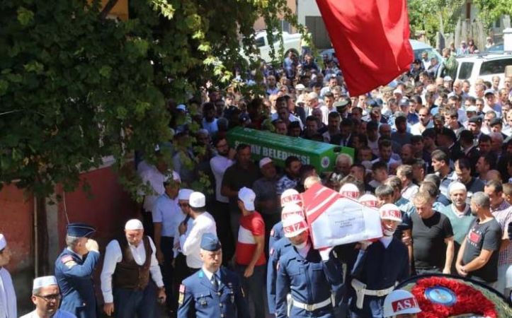 Sözleşmeli Er Abdullah Karaca denizde boğularak hayatını kaybetti