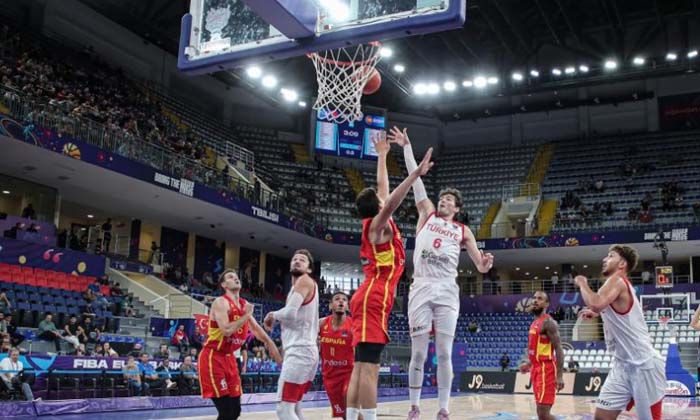 A Milli Erkek Basketbol Takımı, İspanya’ya 72-69 yenildi A Milli Erkek Basketbol Takımı, İspanya’ya 72-69 yenildi