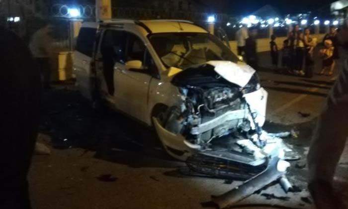 Mardin’de düğün yolunda kaza: 2’si çocuk 5 yaralı