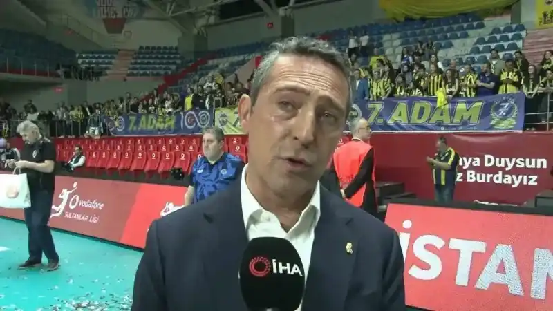 Ali Koç: “Fenerbahçe’nin son 10 yılda başına gelen hangi takımın başına gelmiş” Ali Koç: “Fenerbahçe’nin son 10 yılda başına gelen hangi takımın başına gelmiş”
