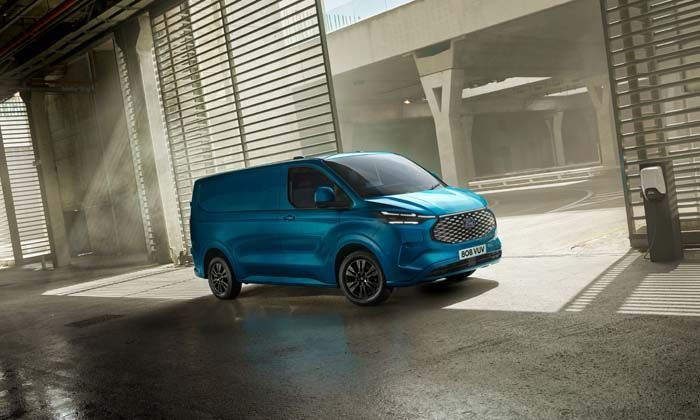 Kocaeli Fabrikalarında üretilecek yeni tam elektrikli E-Transit Custom ile ticaretin geleceği değişiyor