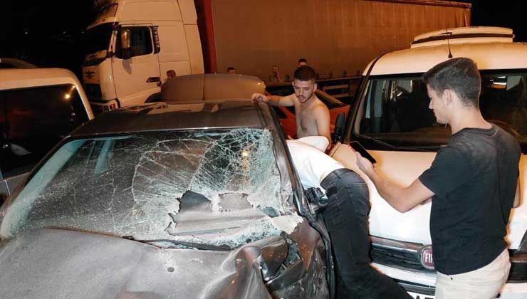 Feci kaza: 23 araç birbirine girdi, 18 kişi yaralandı