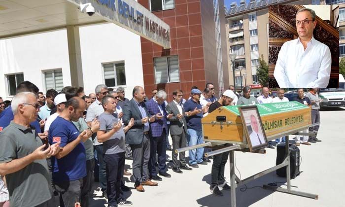 Burdur’un Gölhisar ilçesi Devlet Hastanesi başhekim yardımcısı Dr. Nevzat Mesuter hayatını kaybetti