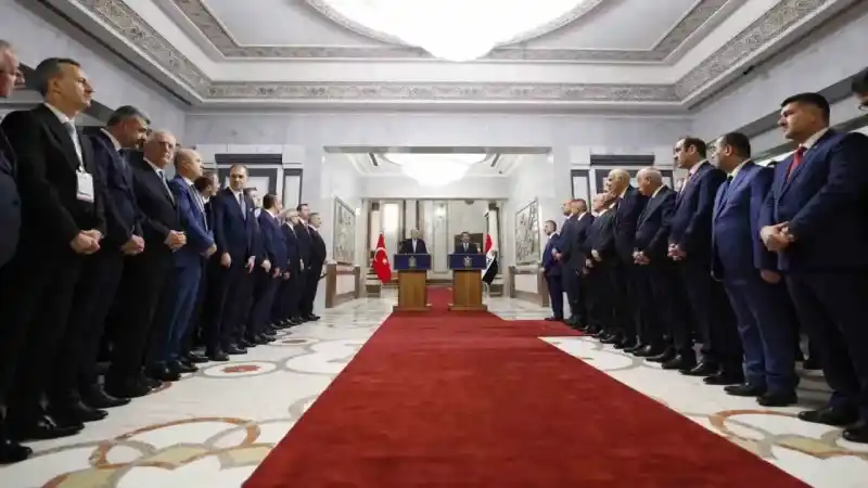 Türkiye ile Irak arasında 26 anlaşma imzalandı Türkiye ile Irak arasında 26 anlaşma imzalandı