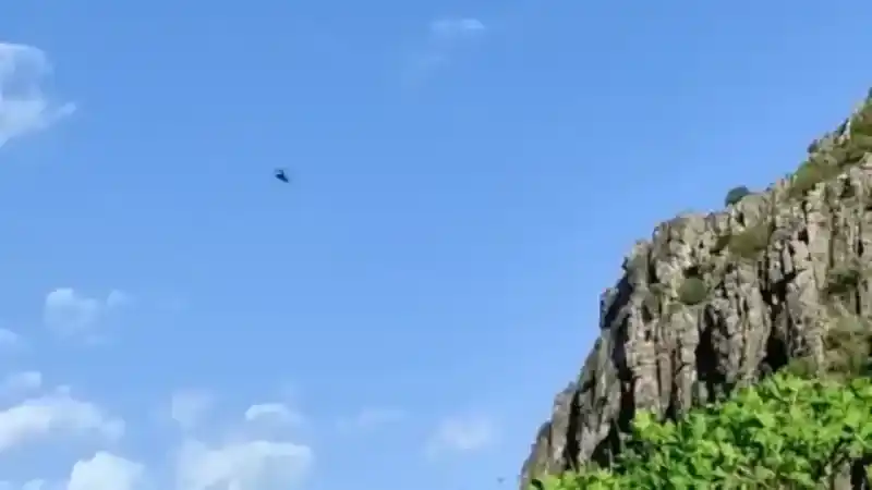 Sınırda helikopter hareketliliği Sınırda helikopter hareketliliği
