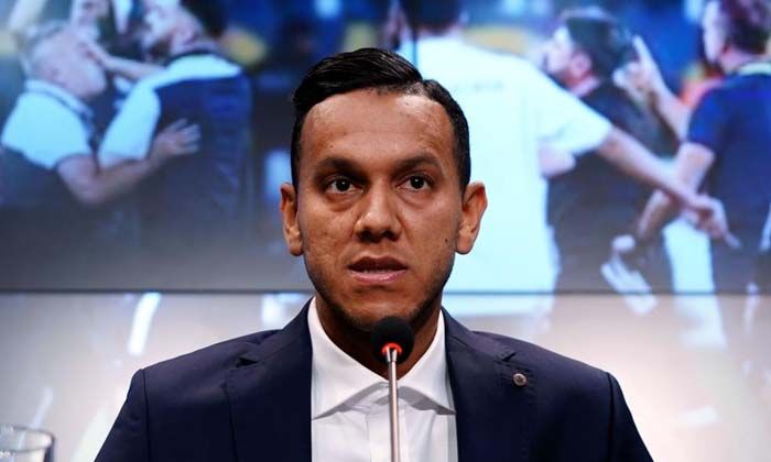 Josef’ten veda sinyali