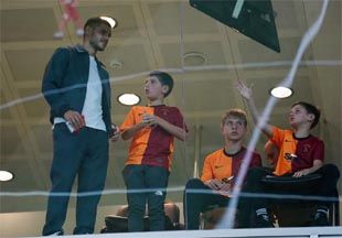 Kerem yıldızlaştı; Galatasaray, Kasımpa’yı 3-2’lik skorla geçti