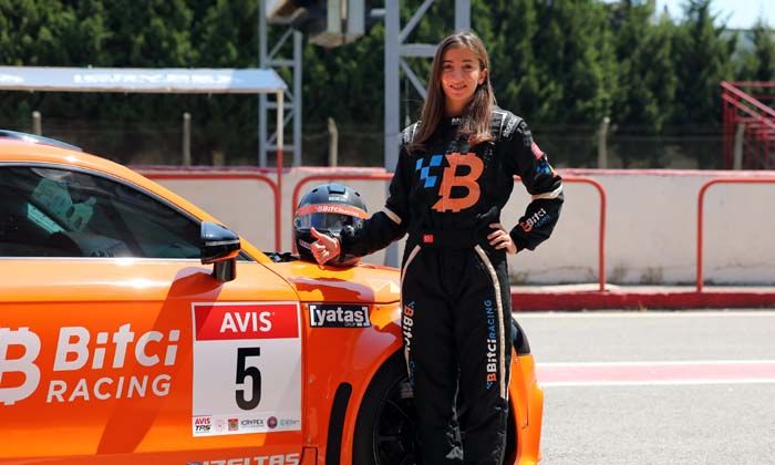 Yataş Grup ralli pilotu Seda Kaçan’a sponsor oldu