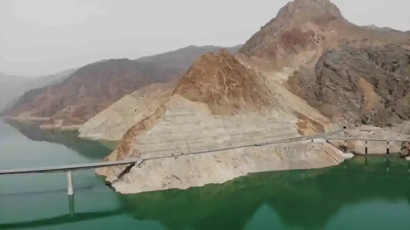 Artvin’de kayma ve çatlamaların meydana geldiği viyadük sürücüleri tedirgin ediyor