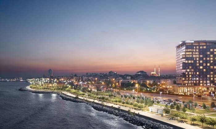 Hilton İstanbul Bakırköy’de Marmara Denizi eşliğinde rüya gibi bir düğün