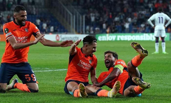 Başakşehir, Fiorentina karşısında farka koştu: 3-0