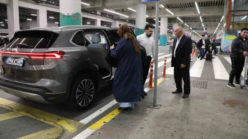 Yerli otomobil Togg şehit ailelerine hizmet vermeye başladı Yerli otomobil Togg şehit ailelerine hizmet vermeye başladı