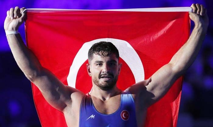 Taha Akgül, 3. kez dünya şampiyonu oldu