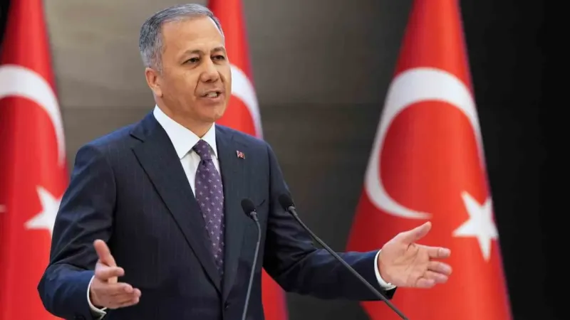 Bakan Yerlikaya: “1 Mayıs kutlamalarının bir eylem ve propaganda sahası haline getirilmesine asla müsaade etmeyeceğiz” Bakan Yerlikaya: “1 Mayıs kutlamalarının bir eylem ve propaganda sahası haline getirilmesine asla müsaade etmeyeceğiz”