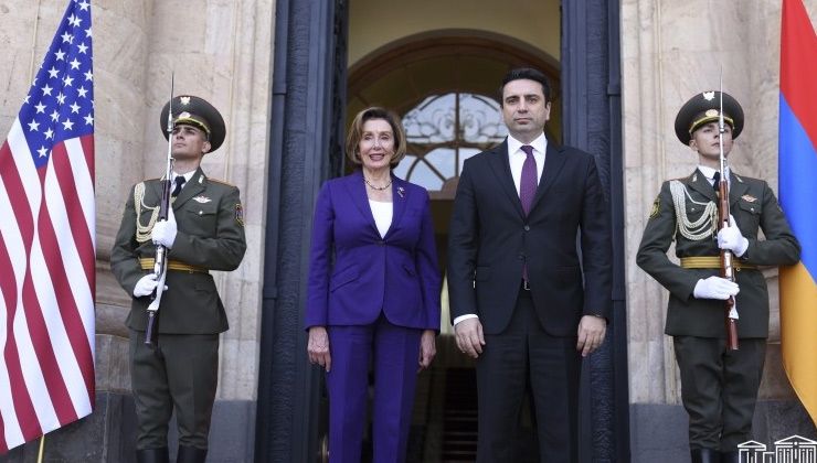 Ermenistan’a giden Pelosi’den skandal sözler: Azerbaycan’ı sorumlu tuttu