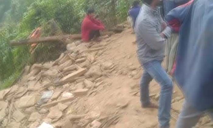 Nepal’de can kaybı 22’ye yükseldi