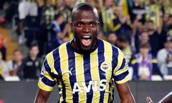 Valencia, gol sayısını 7’ye yükseltti