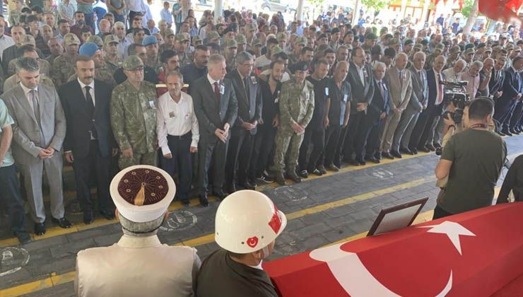 Şehit Sözleşmeli Er, Aytek dualarla son yolculuğuna uğurlandı