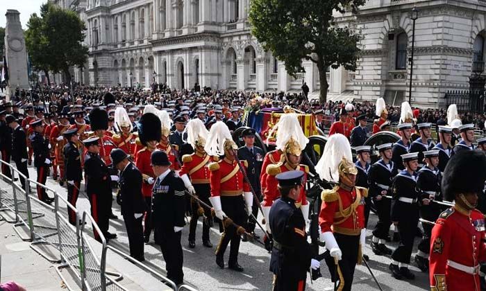 Kraliçe II. Elizabeth’in cenaze töreni düzenleniyor