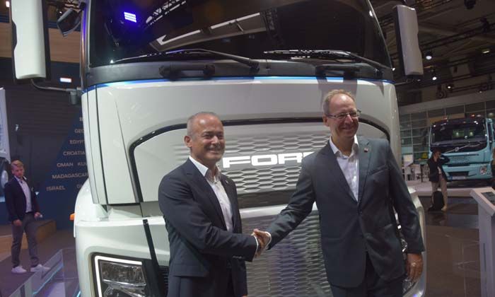 Ford Otosan, Türkiye’nin elektrik dönüşümüne ilklerle damgasını vurmaya devam ediyor
