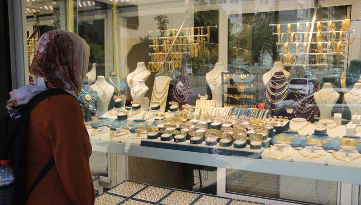 Dolandırıcılığın böylesi: Hedef, kurum ve daire başkanları üzerinden kuyumcular