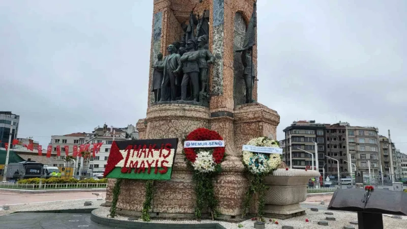 Memur-Sen Taksim’e çelenk bıraktı