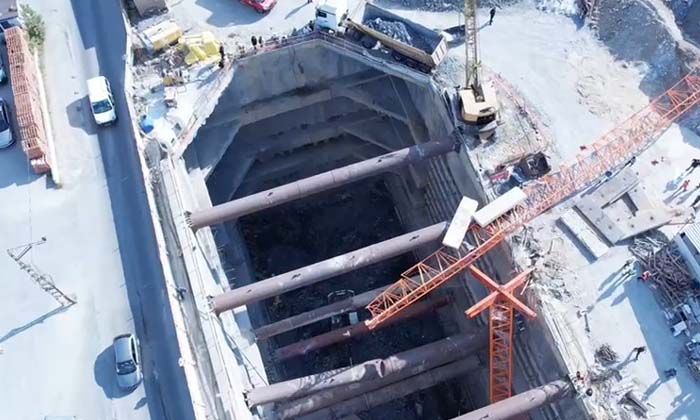 Sancaktepe’de metro çalışmasında vinç devrildi: 2 ölü, 1 yaralı