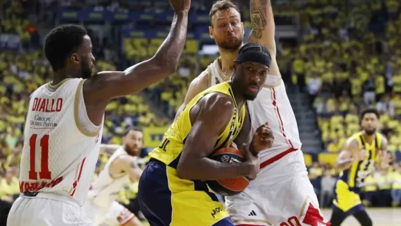 Fenerbahçe, Monaco'yu mağlup etti Fenerbahçe, Monaco'yu mağlup etti