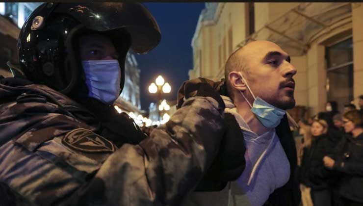 Rusya’daki seferberlik karşıtı protestolar 38 kente yayıldı, gözaltı bini aştı