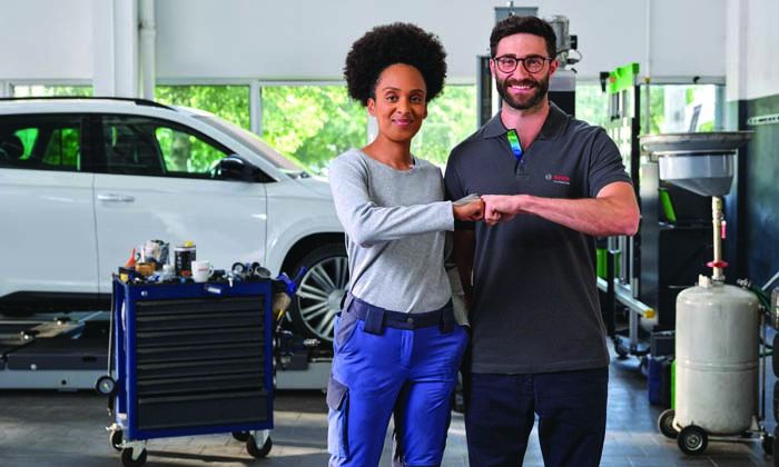 Bosch otomotiv yedek parça tüm güç aktarma mekanizması türlerinde çalışan yeni test ve diyagnoz ekipmanları sunuyor