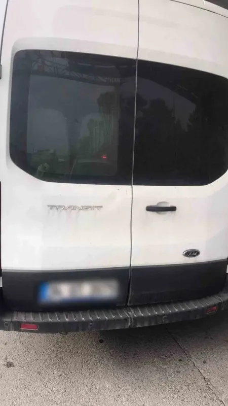 Ünlü şarkıcı Yıldız Tilbe, polis aracına çarptı Ünlü şarkıcı Yıldız Tilbe, polis aracına çarptı