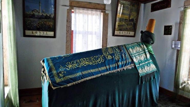 Muğla’nın Menteşe ilçesinde bulunan tarihi camii her yıl ziyaretçi akınına uğruyor